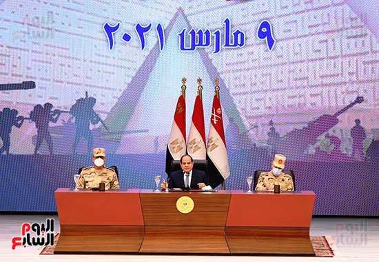الرئيس السيسى يشهد الندوة التثقيفية الثالثة والثلاثون بمناسبة احتفالات مصر بيوم الشهيد والمحارب القديم.