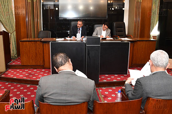 اجتماع لجنة الشئون التشريعية (4)