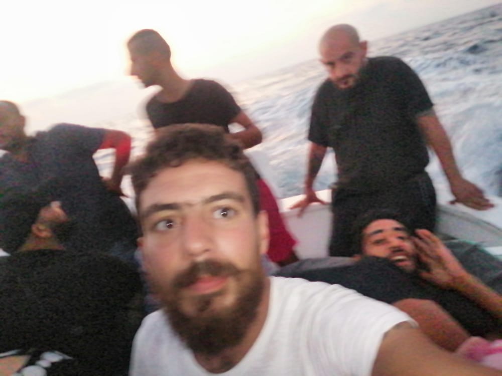 آخر صورة التقطت للضحايا على القارب