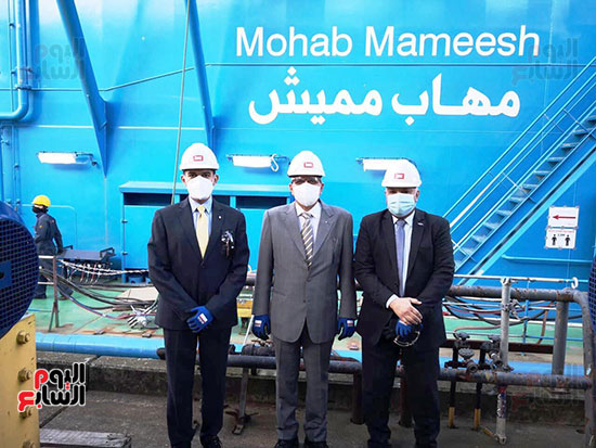 الكراكة مهاب مميش تنضم لأسطول قناة السويس (3)