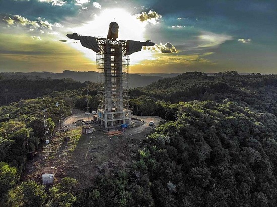 التمثال في مدينة إنكانتادو.. بولاية ريو جراندي دو سول