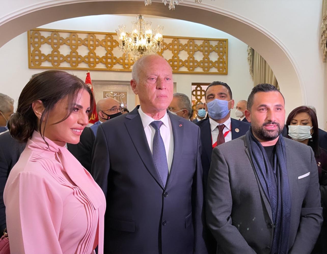 درة وزوجها مع الرئيس التونسي