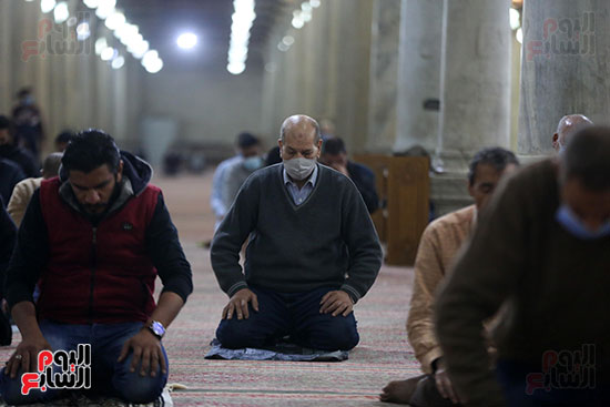 صلاة التراويح من مسجد الحسين بالقاهرة