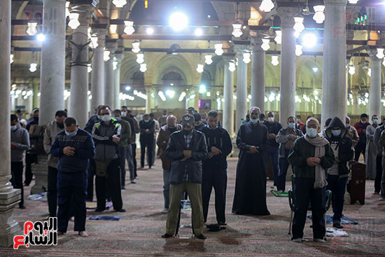 صلاة القيام فى مسجد الحسين بالقاهرة