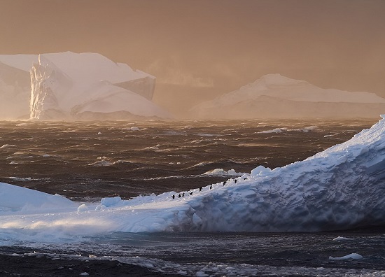 التقط ديفيد مانتريب هذه الصورة  للغلاف الجوي  في القطب الجنوبي