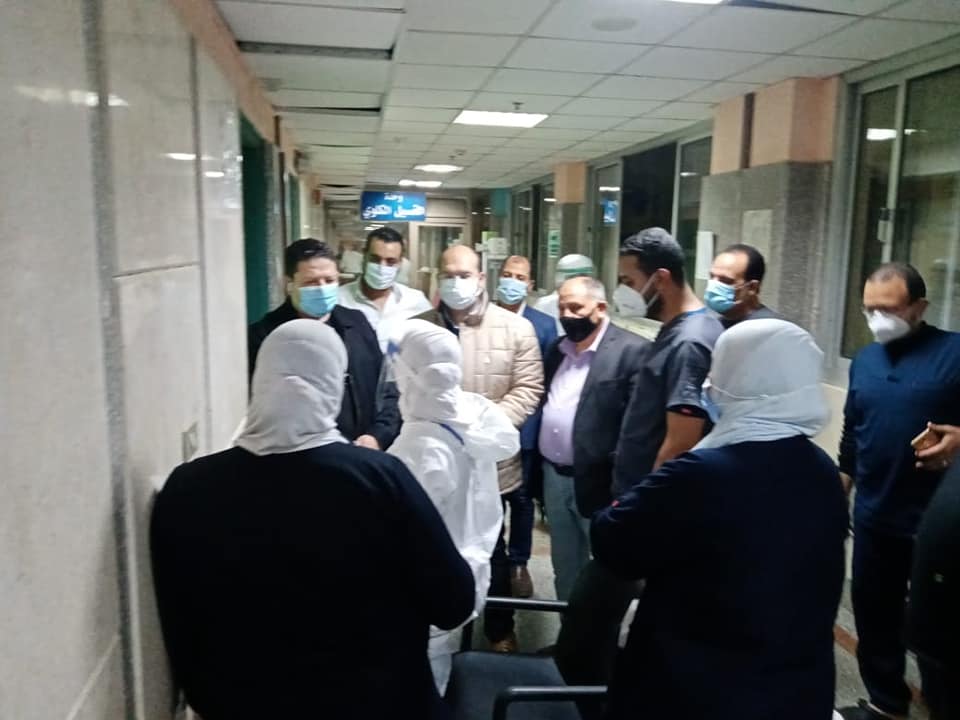 إبراهيم الشهابى نائب محافظ الجيزة يتفقد مستشفى الوراق