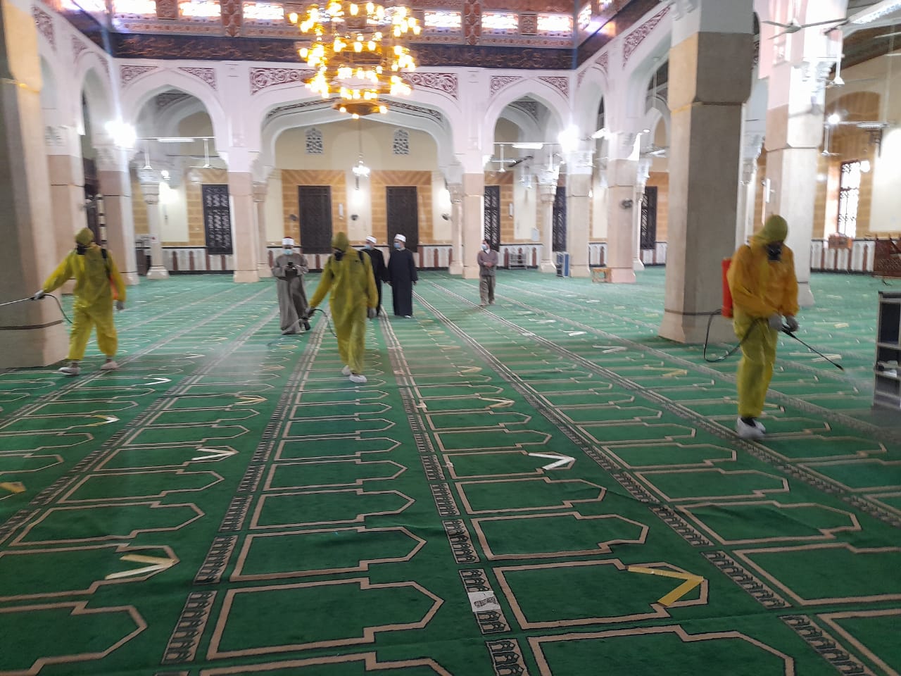 تعقيم مسجد سيدي إبراهيم الدسوقي بكفر الشيخ