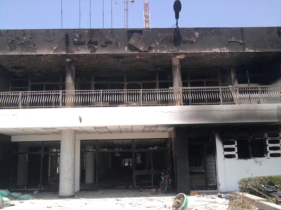 حرق الاخوان لمبنى ديوان عام بنى سويف (3)
