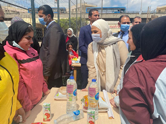 وزيرة التضامن تتناول الإفطار مع 500 طفل من دور الأيتام (4)
