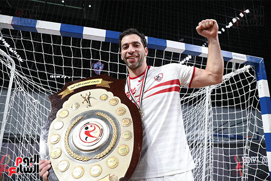 احمد الاحمر احمد الاحمر
