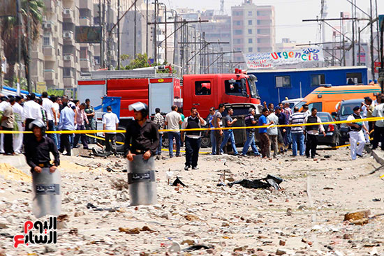 98919-حادث-انفجار-موكب-وزير-الداخلية-ماهر-اسكندر-5-9-2013-(11)