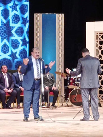 المشند أحمد عبده خلال إحدى حفلاته