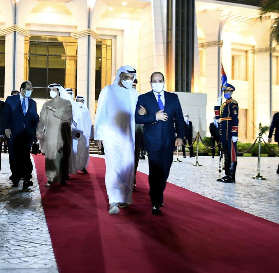 الرئيس السيسى يودع الشيخ محمد بن زايد في ختام زيارته (4)