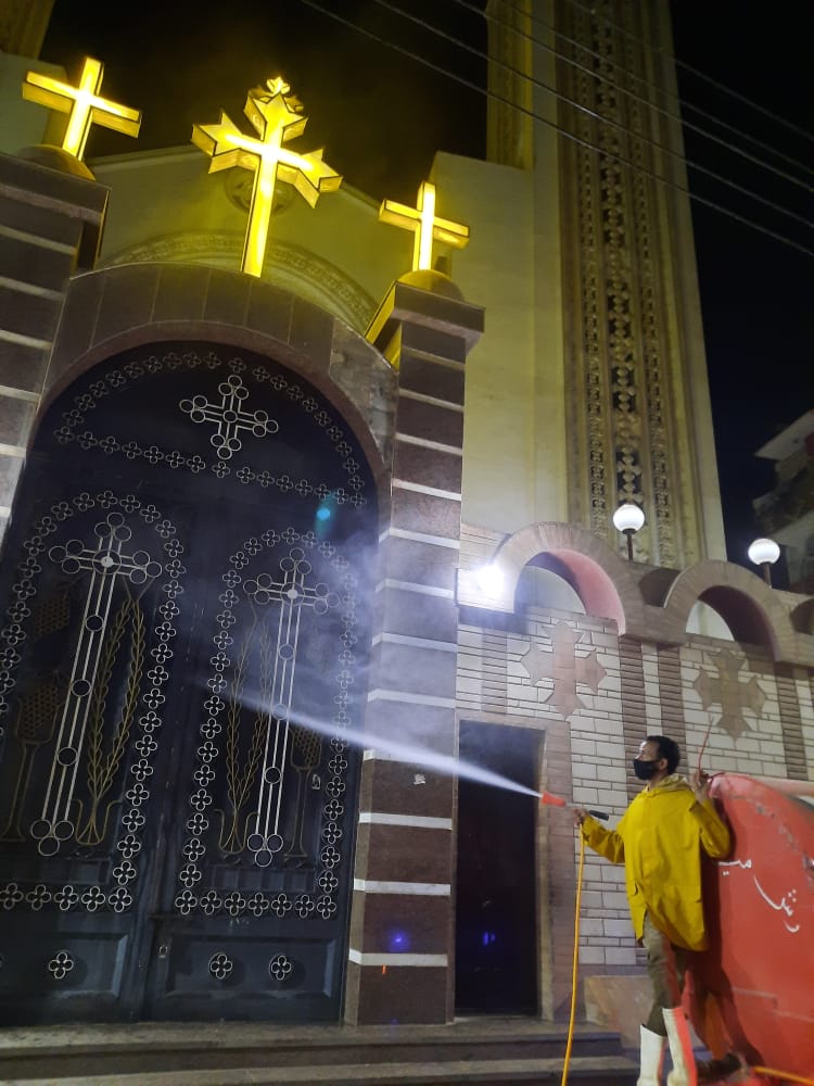 تطهير كنيسة بسوهاج