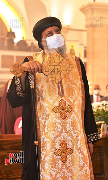 البابا تواضروس يترأس قداس أحد الزعف بكاتدرائية بشاير الخير بالإسكندرية (12)