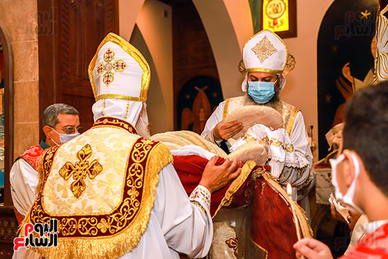 الكنيسة الأرثوذكسية تحتفل اليوم بأحد الشعانين (13)