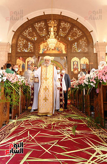البابا تواضروس يترأس قداس أحد الزعف بكاتدرائية بشاير الخير بالإسكندرية (10)