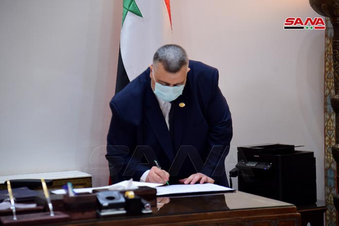 رئيس مجلس الشعب السورى حمودة صباغ