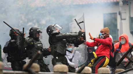 اشتباكات مع الشرطة فى كولومبيا