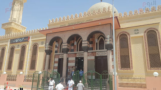 مسجد-عمر-بن-الخطاب-بعد-الافتتاح