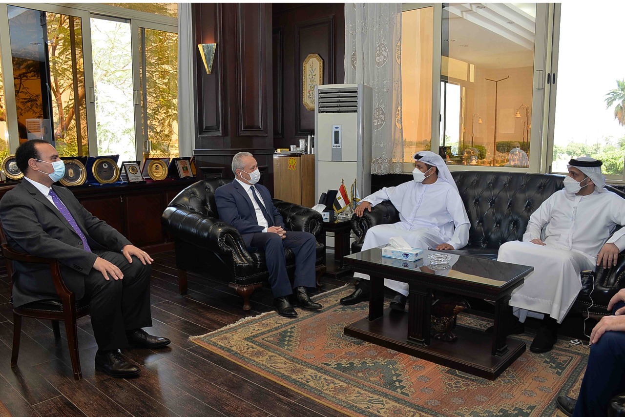 محافظ الأقصر يستقبل سفير دولة الإمارات خلال جولاته على محافظات مصر
