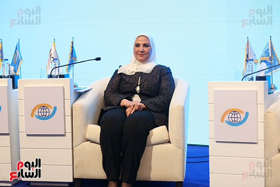  الدكتورة نيفين القباج وزيرة التضامن الاجتماعى (3)