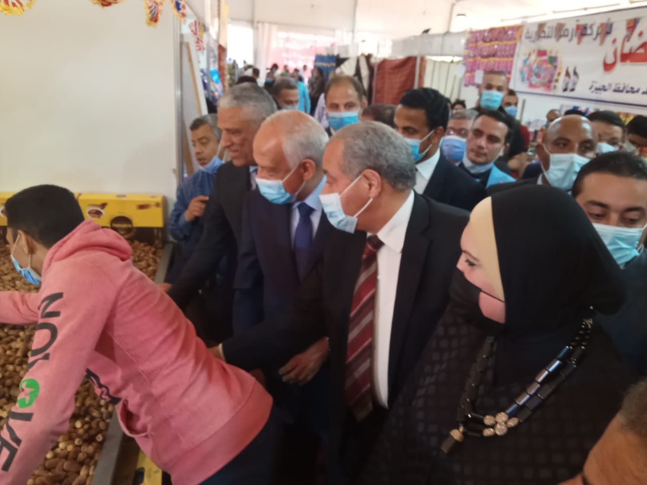 جانب من افتتاح معرض أهلا رمضان جانب من افتتاح معرض أهلا رمضان