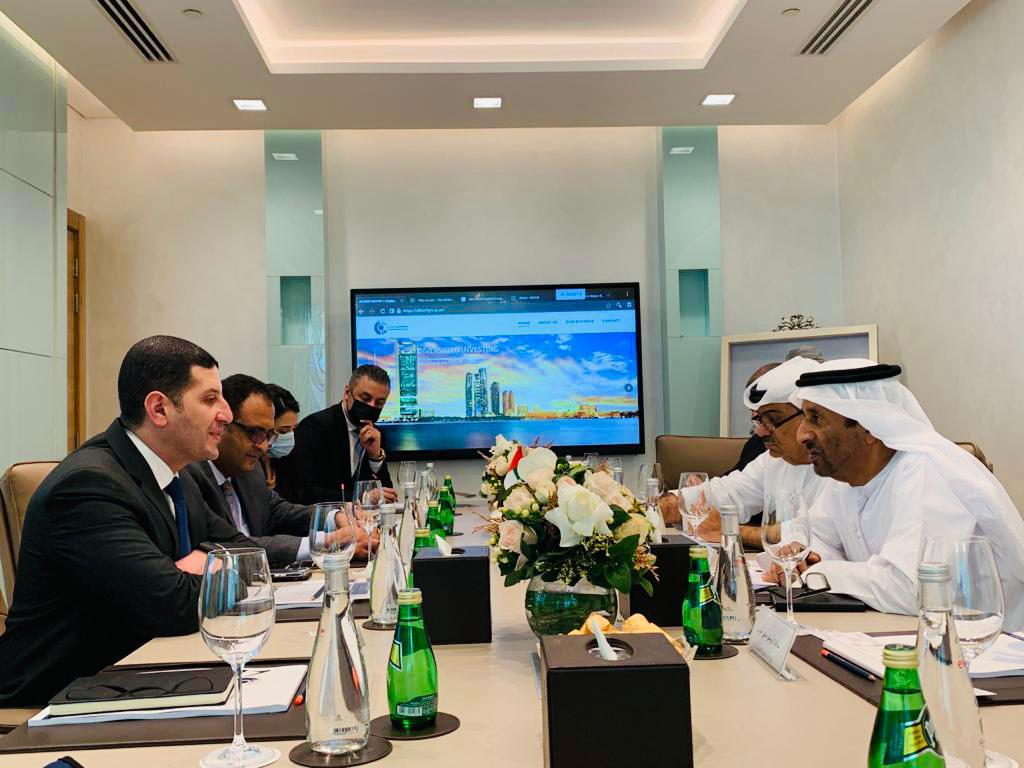 خلال اللقاءات مع المستثمرين الإماراتيين (1)