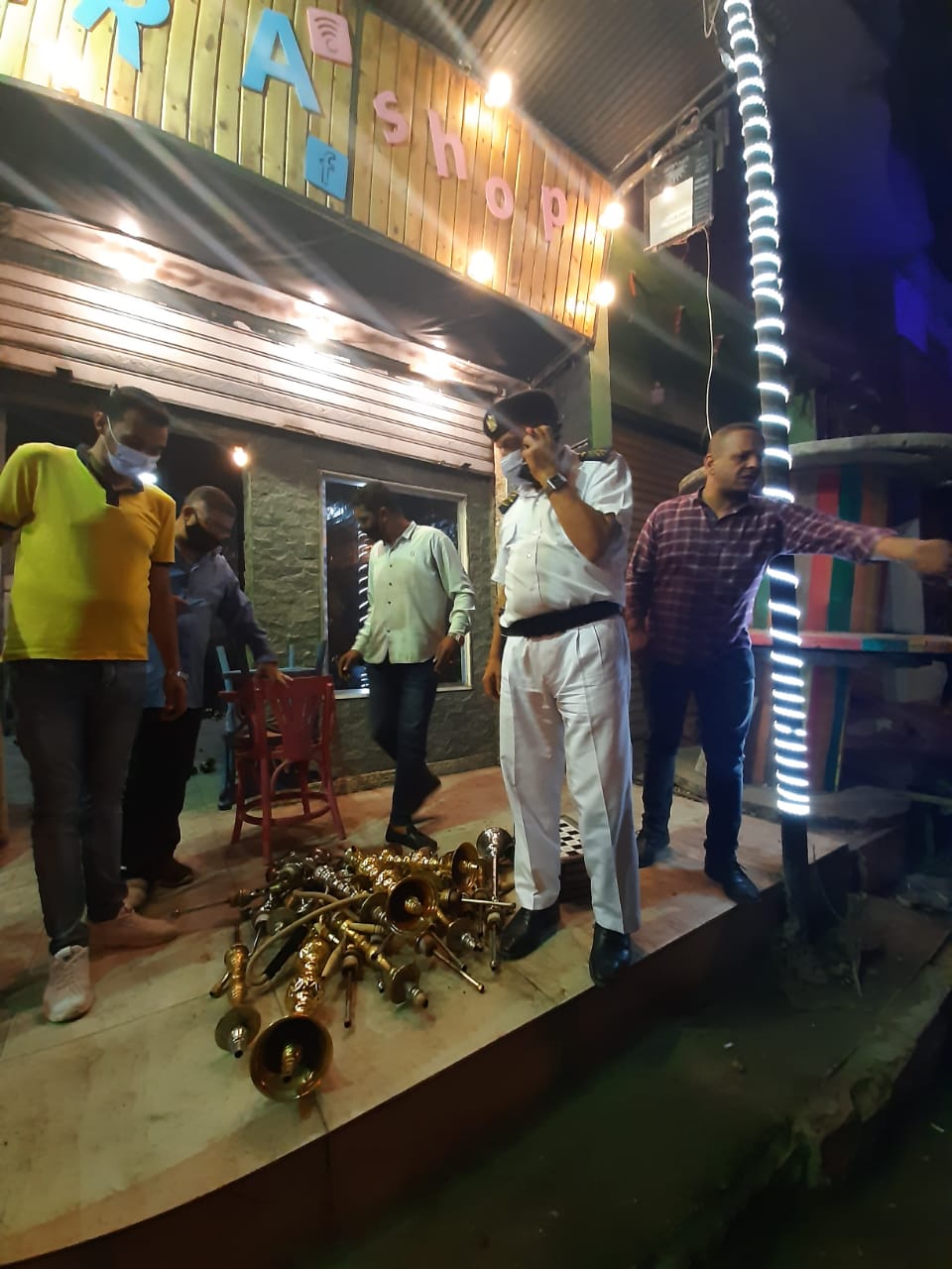 حملات على المحال والمقاهى حملات على المحال والمقاهى