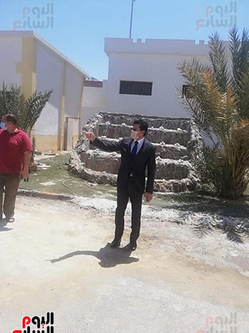 وزير-الرياضة-يتفقد-عددا-من-المنشآت-الشبابية-والرياضة-البحر-الأحمر-(6)