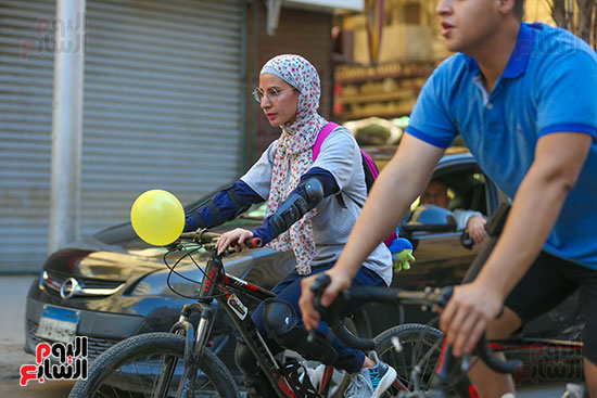شباب يحتفلون بالعيد علي دراجتهم (6)
