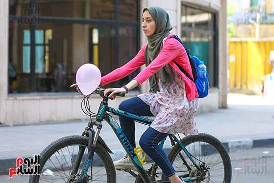 شباب يحتفلون بالعيد علي دراجتهم (5)