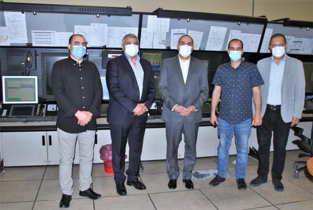 وزير الطيران يتفقد مطار القاهرة (7)