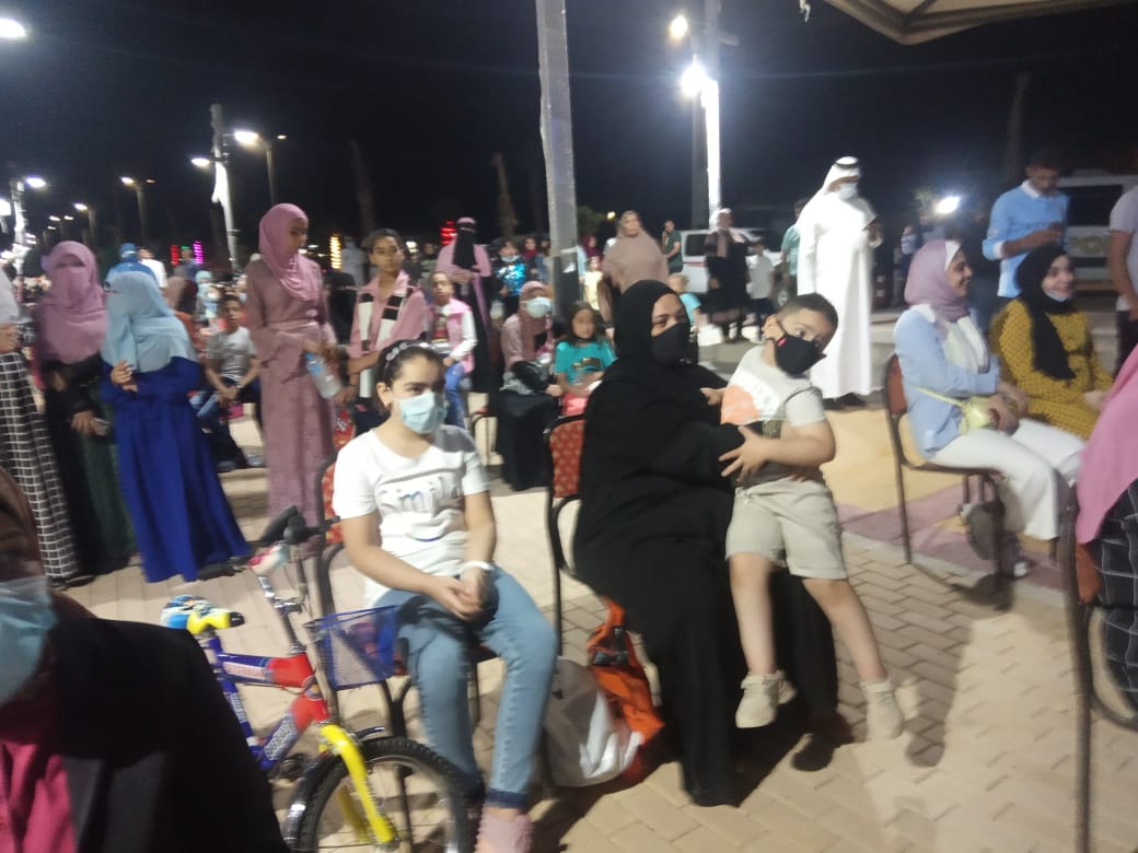 أهالي مدينة طور سيناء أثناء الاحتفالية