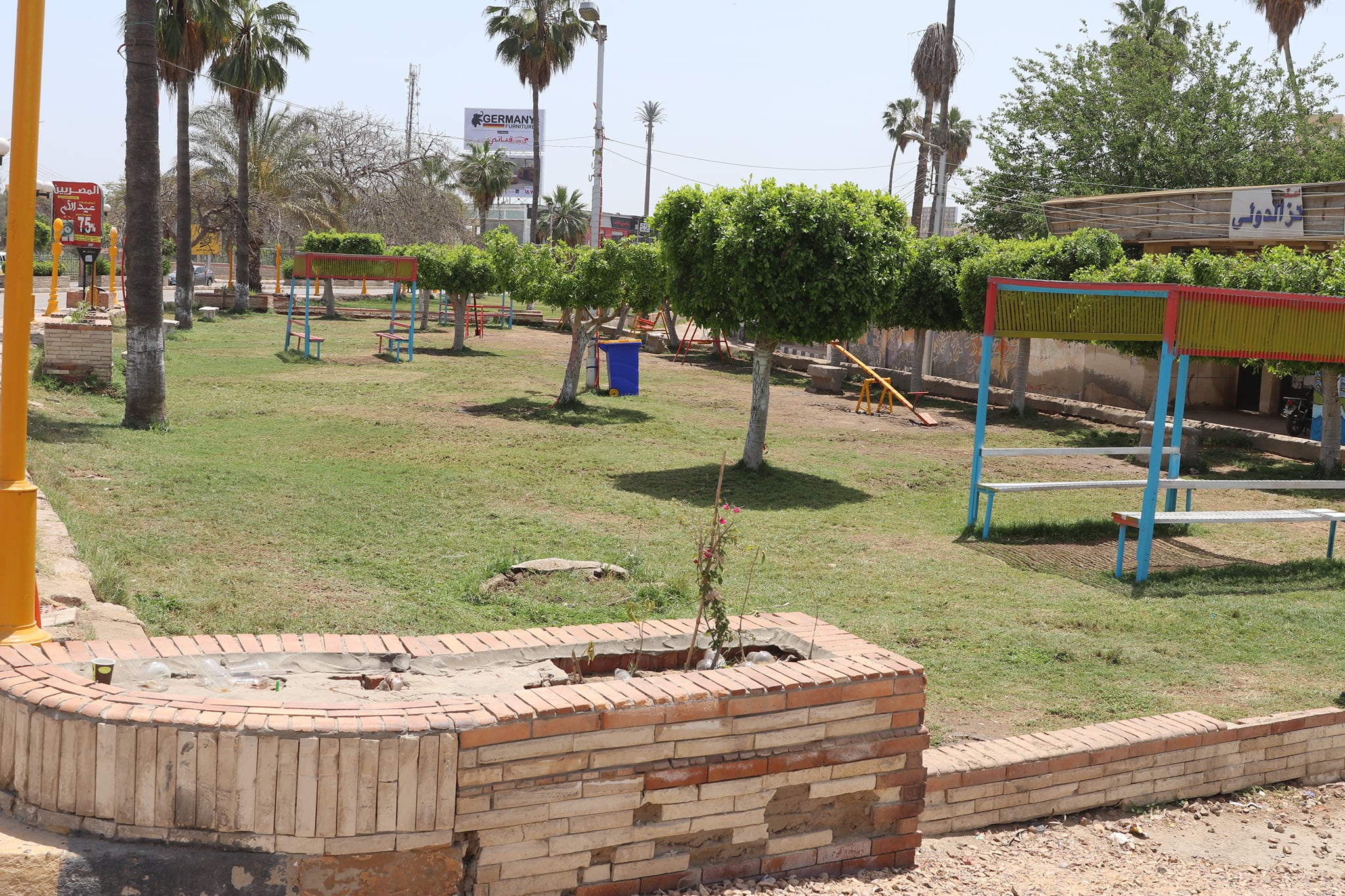 حدائق عامة مجاورة لديوان المحافظة
