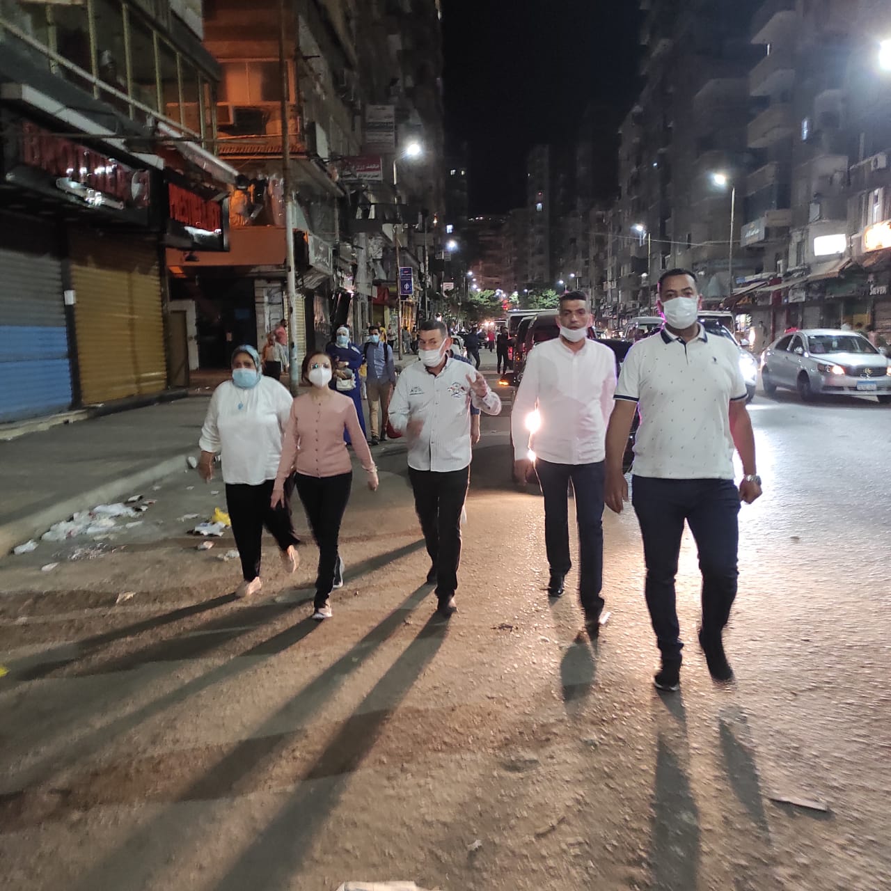 حملات بأحياء الاسكندرية للتأكد من غلق المحال
