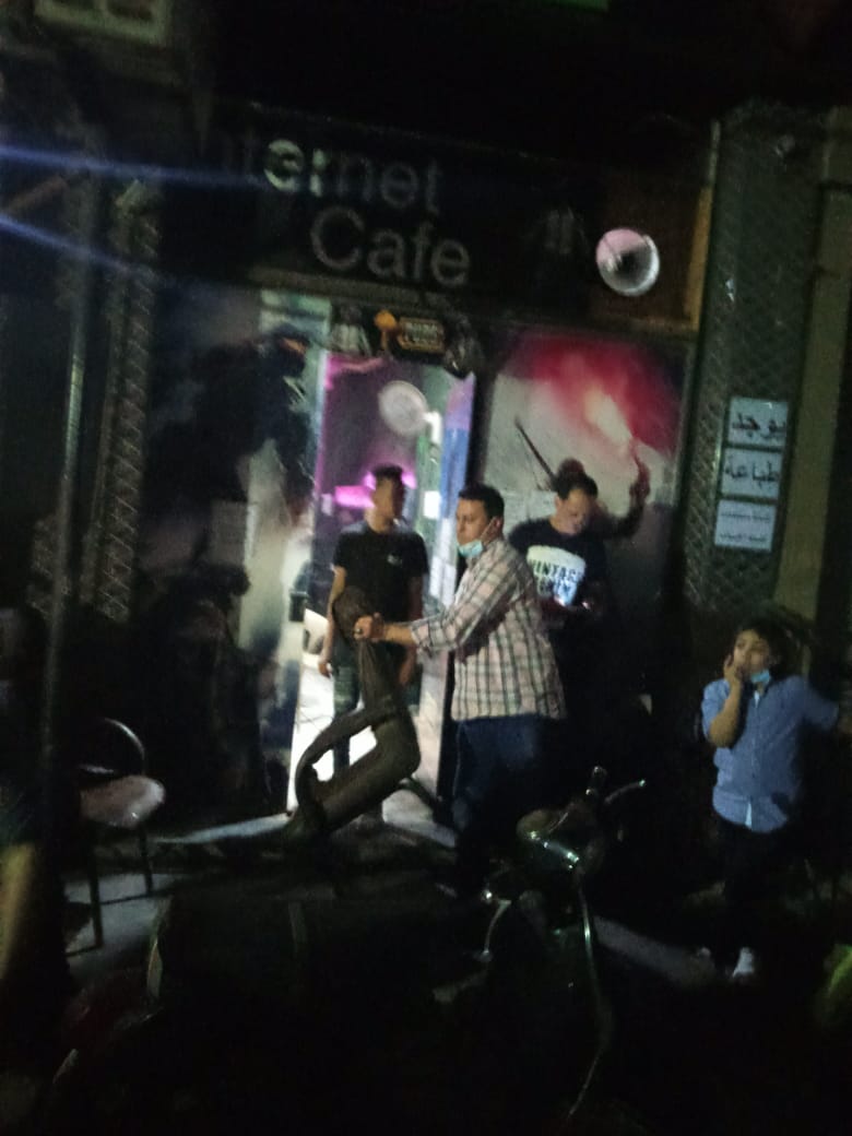 مصادر كراسى من المحال المخالفة