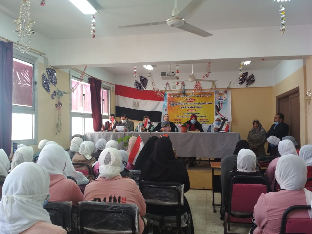 احدى ندوات التوعية للمجلس القومى للمرأة بقرى حياة كريمة احدى ندوات التوعية للمجلس القومى للمرأة بقرى حياة كريمة