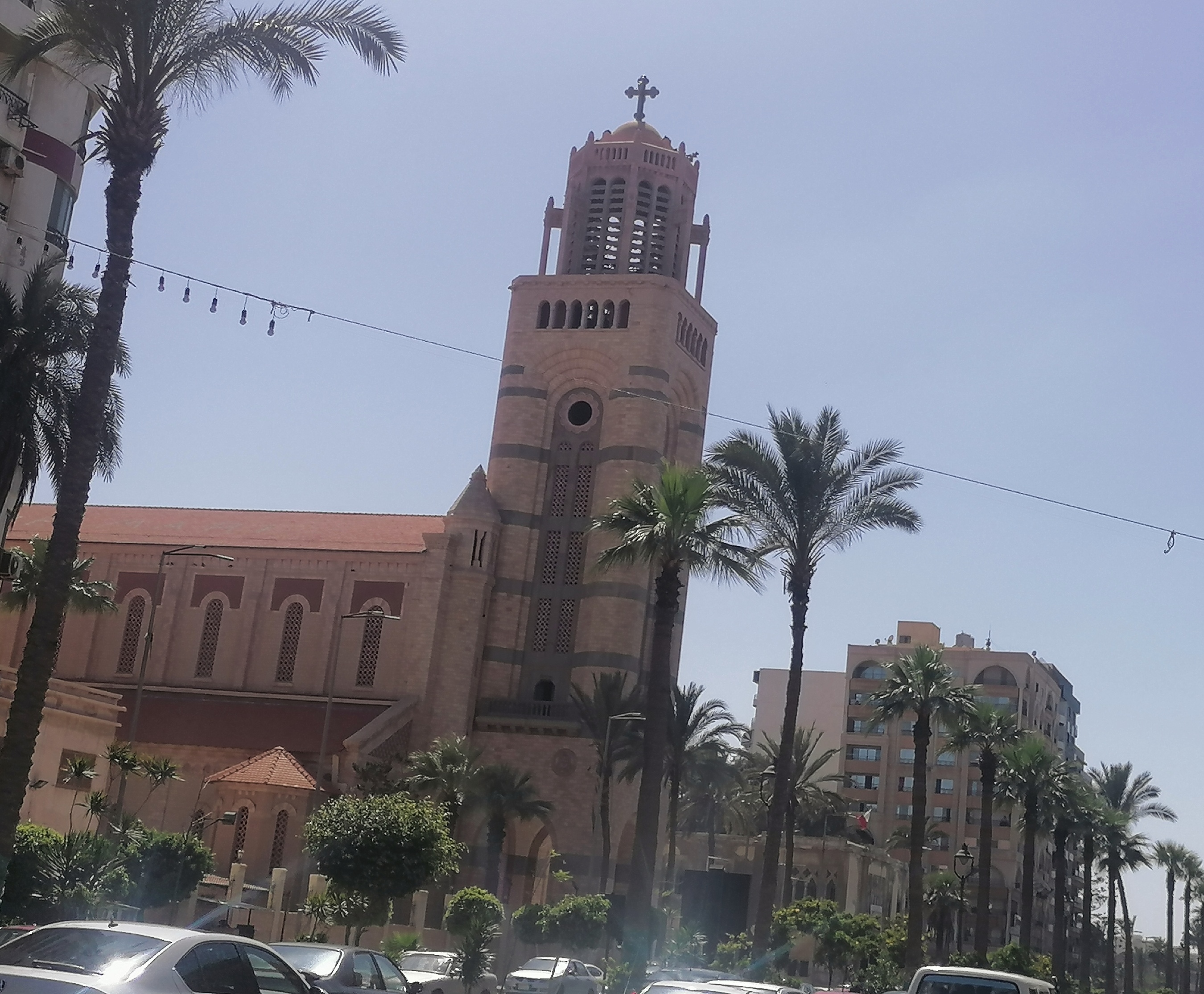الكنيسة الكاتدرائية الكنيسة الكاتدرائية