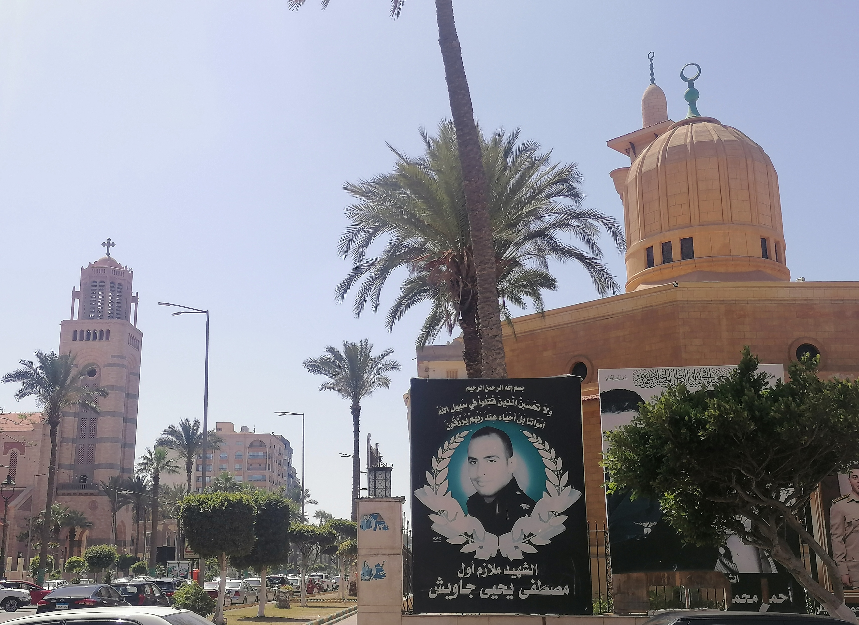 الكاتدرائية ومسجد عبدالرحمن لطفي الكاتدرائية ومسجد عبدالرحمن لطفي