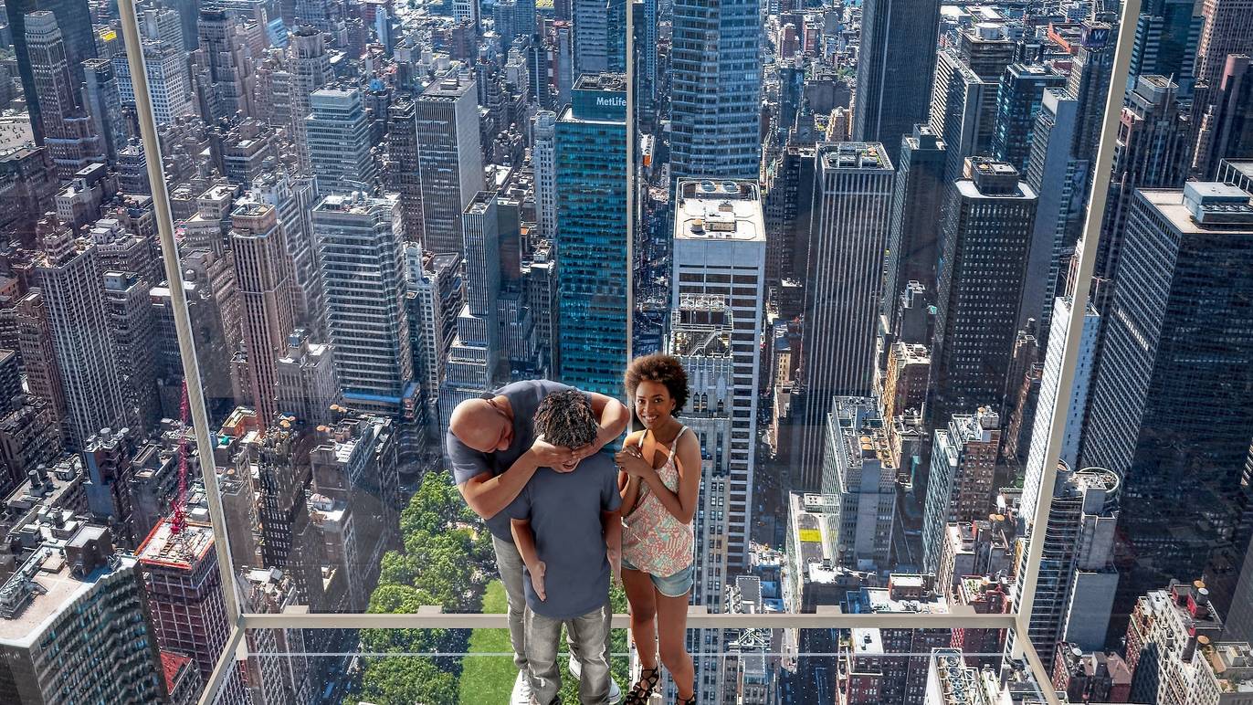 تجربة مثيرة فوق مانهاتن في برج ساميت وان فاندربيلت