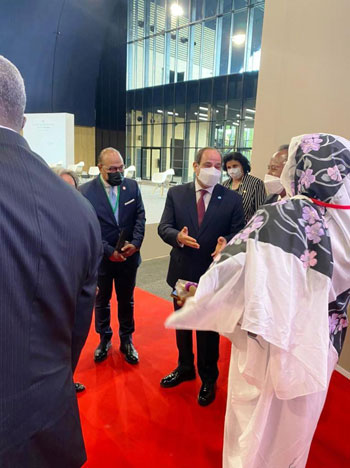 الرئيس عبد الفتاح السيسي مع زعماء أفريقيا علي هامش القمة بباريس (7)