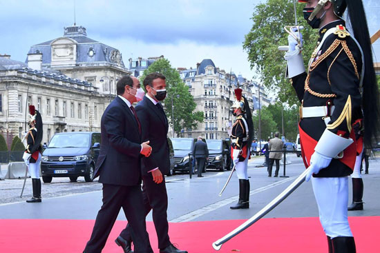  الرئيس السيسى بمؤتمر باريس لدعم السودان (6)