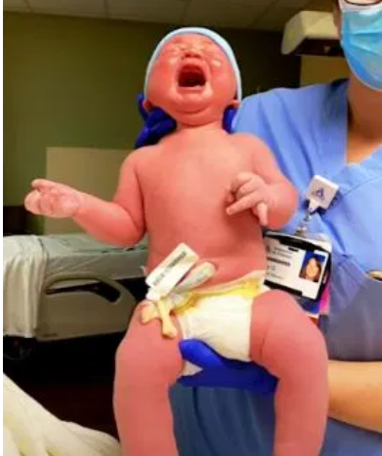 الطفل اثناء الولادة