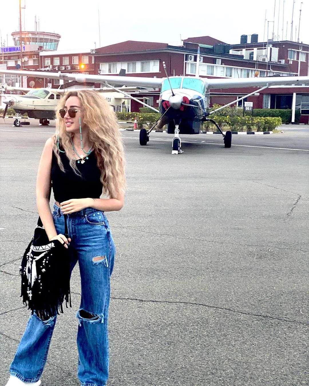 هنا الزاهد فى عطلتها 