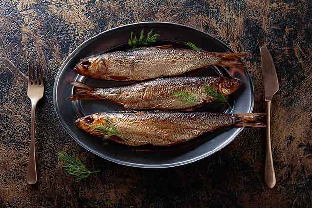 grilled-herring-on-plate