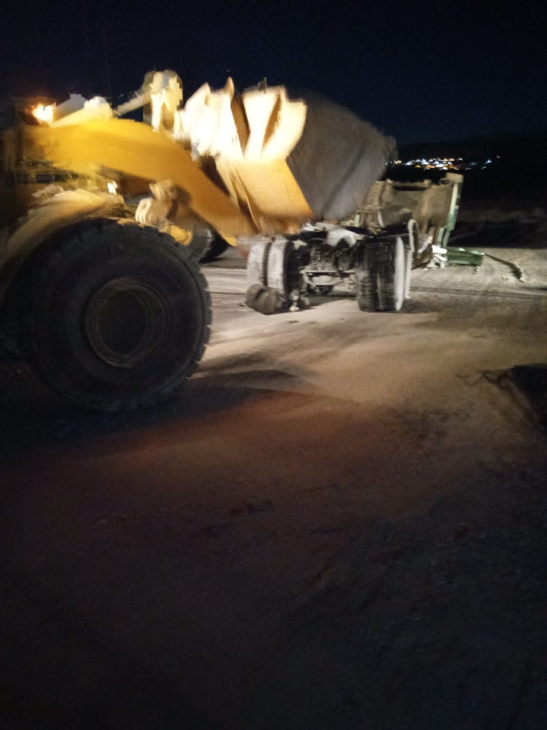 الاستعانة بلورد لازاحة المقطورة عن الدائرى