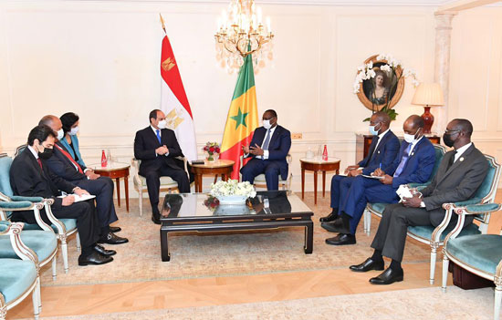 الرئيس-السيسي-يلتقى-ماكى-سال-رئيس-السنغال-خلال-زيارته-باريس