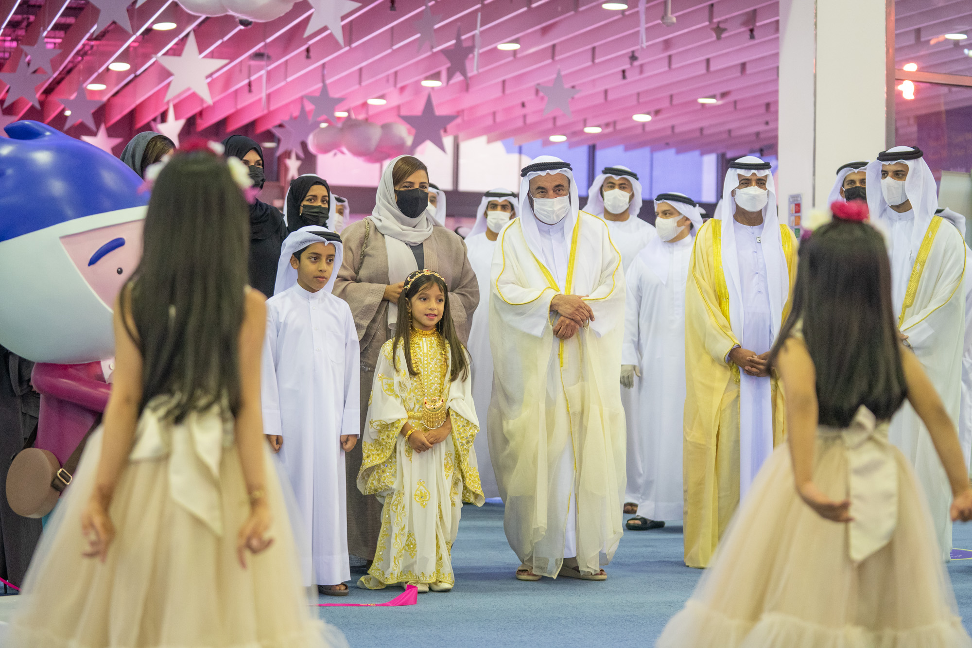 الشيخ الدكتور سلطان بن محمد القاسمى خلال افتتاح مهرجان الشارقة القرائى للطفل (3)