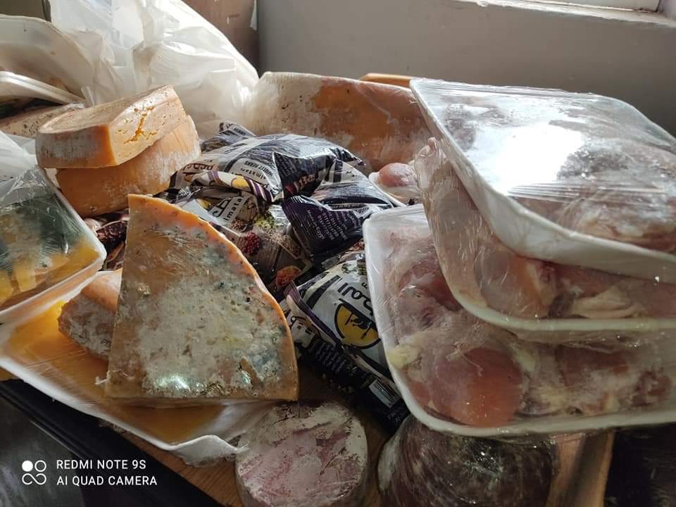 جانب من الاغذية المضبوطة الغير صالحة